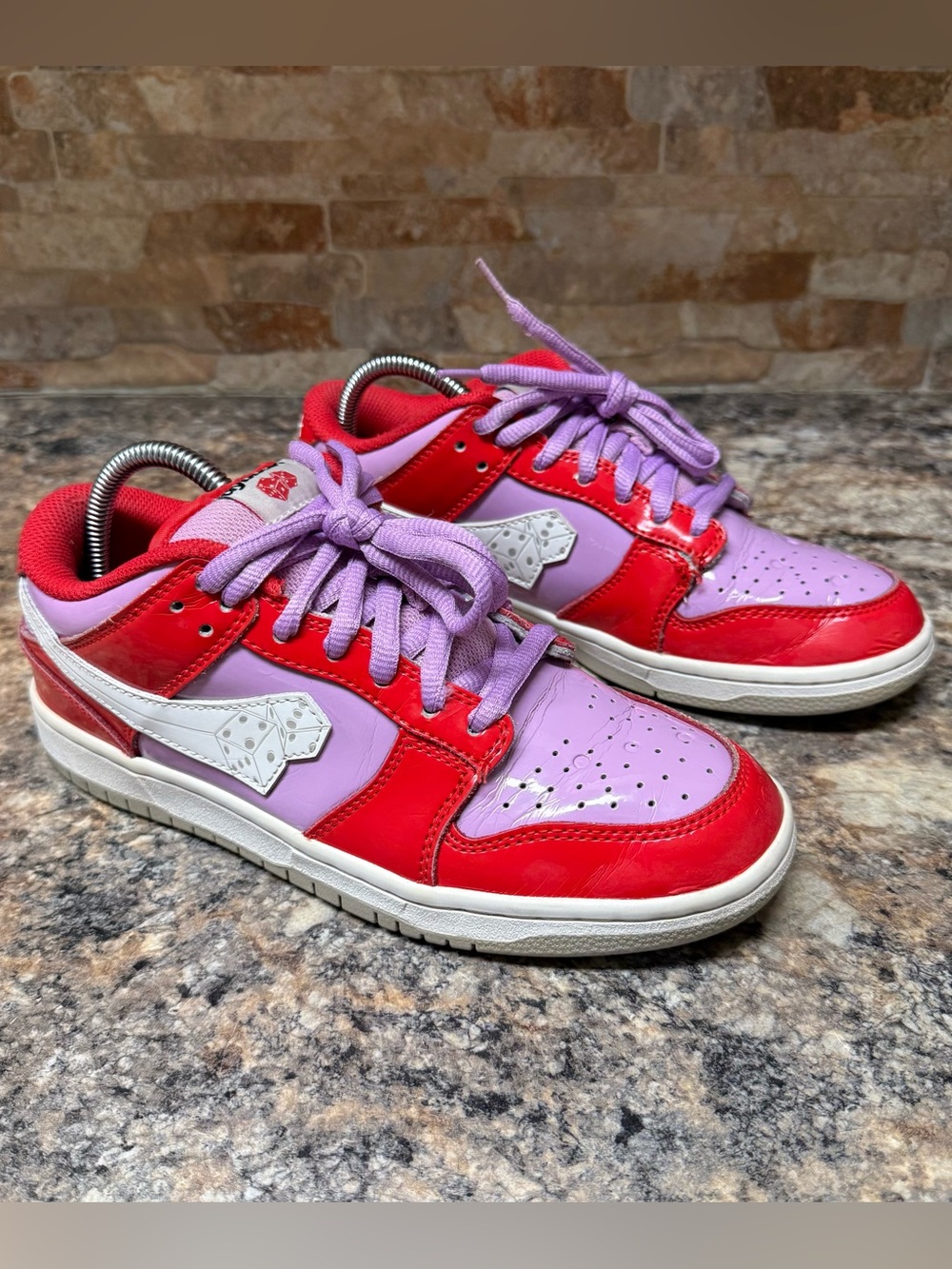 Dybbuk Lucky 7  HOLIDAY Low Patent Leather Mens Skateboarding Shoes Size 8